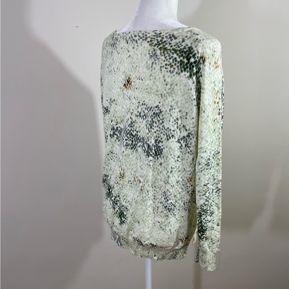 H by Halston sz med sweater light cream with earthy tones in an abstract design - Picture 5 of 12